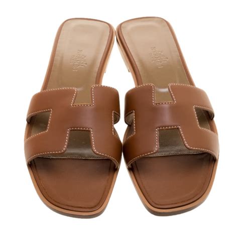 hermes oran brown and white|oran sandals true to size.